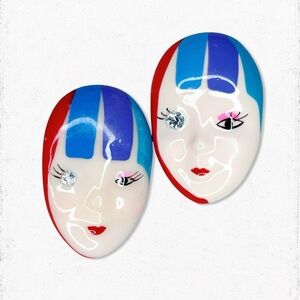 6373. Plastic Creepy Ladyface Twins